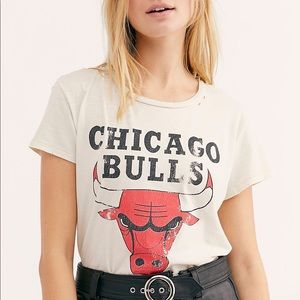 Free People Chicago Bulls Tee x ‘47 Dye House Large Graphic